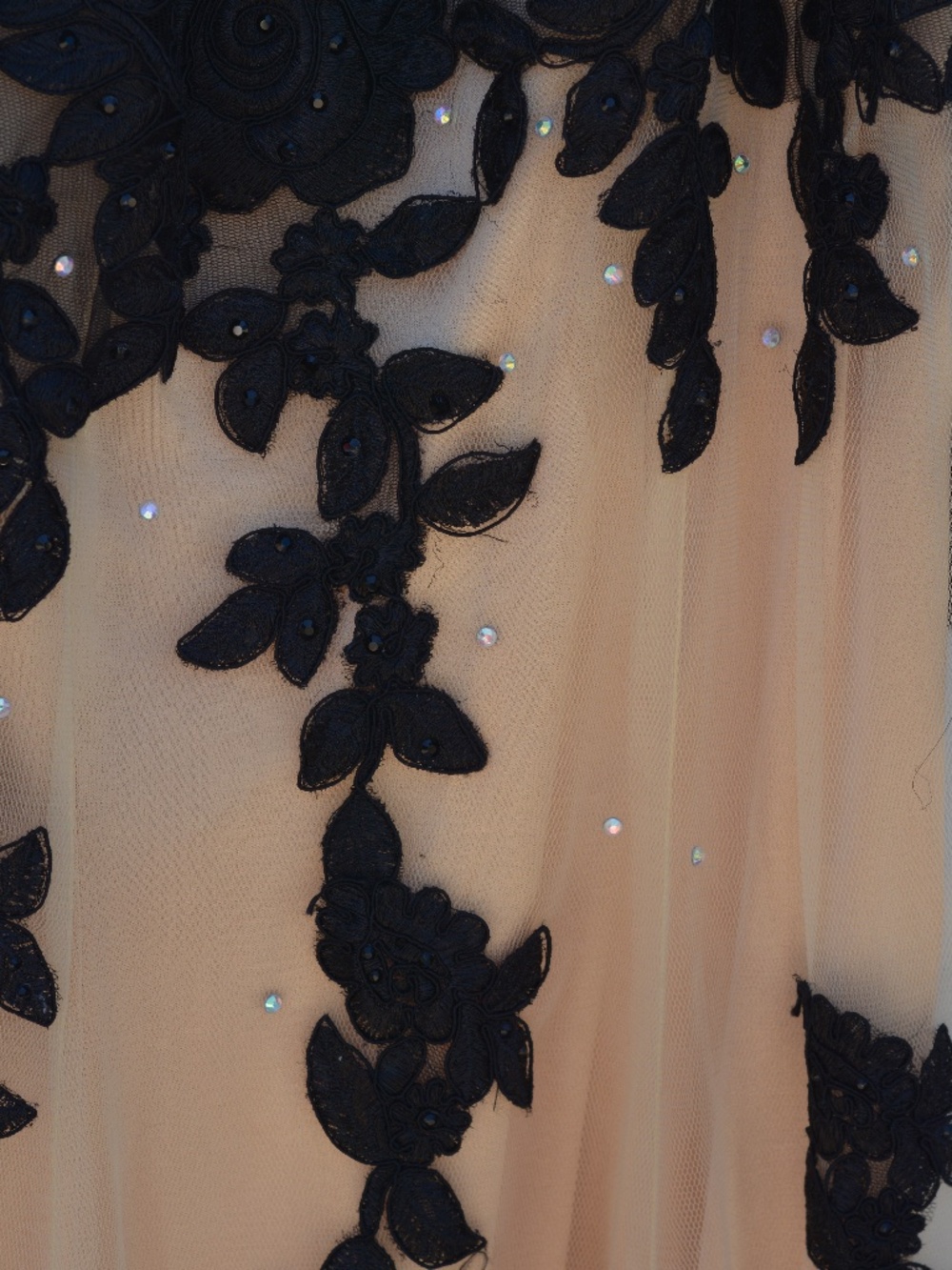 Nude & Black Lace& Beaded  Gown Size S Fabuluxe Couture - Picture 10 of 16